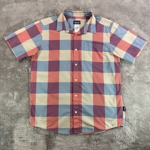 Patagonia Button Up Shirt Men's Size M Short Sleeve Organic Cotton Red Plaid